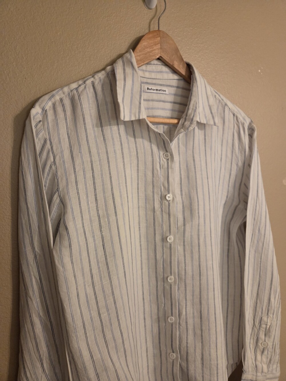 REFORMATION Preston White Blue Striped 100% Linen Button Down Shirt Women's SZ M - Picture 4 of 13